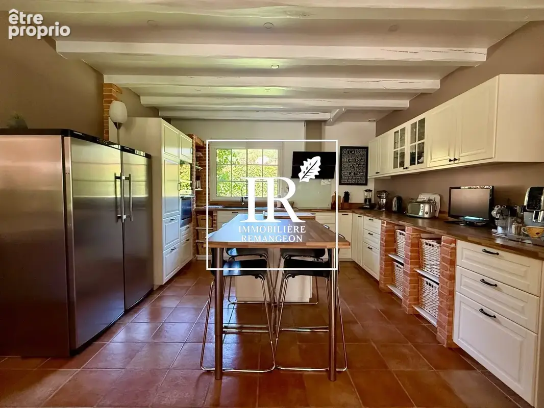 Maison 8 pièces 230 m² à vendre à Mereau (18120) - photo 4
