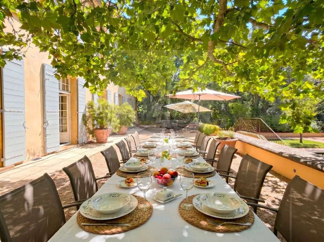 Aix-en-provence / grande bastide familiale d’exception - photo 17