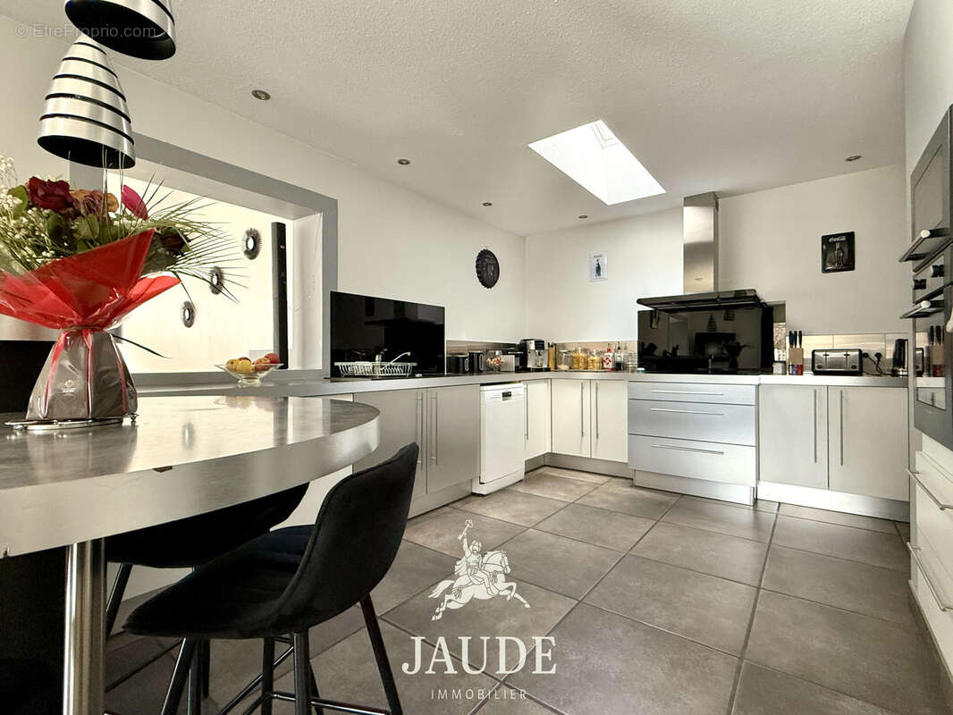 Belle maison à vendre à Sayat - photo 3
