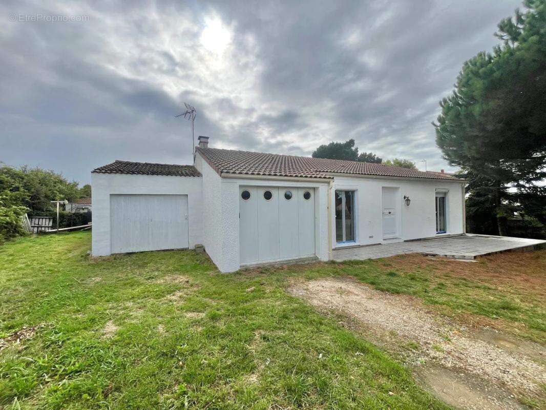 Maison à SAINT-MICHEL-CHEF-CHEF