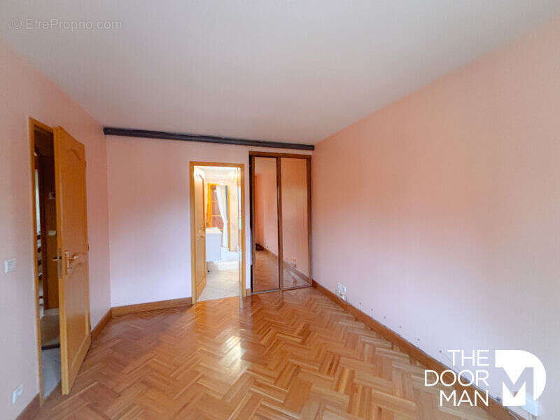 Maison à HOUDAN