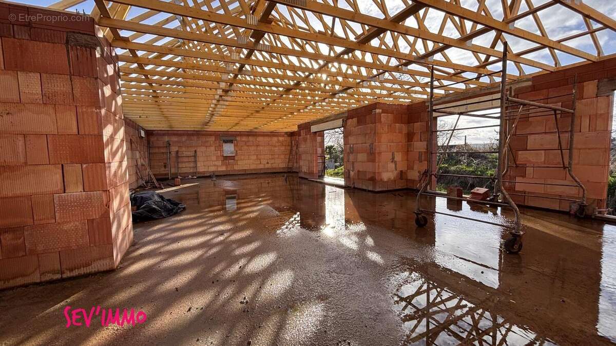 Maison à SAINT-GERMAIN-DES-FOSSES