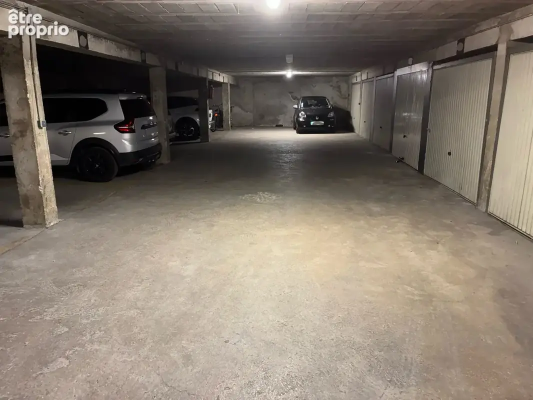 Parking à vendre à Clichy (92110) - photo 2