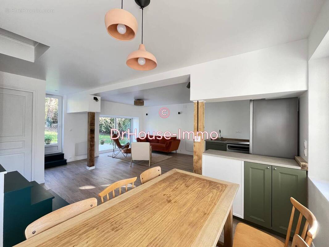 Maison à FONTENAY-PRES-VEZELAY