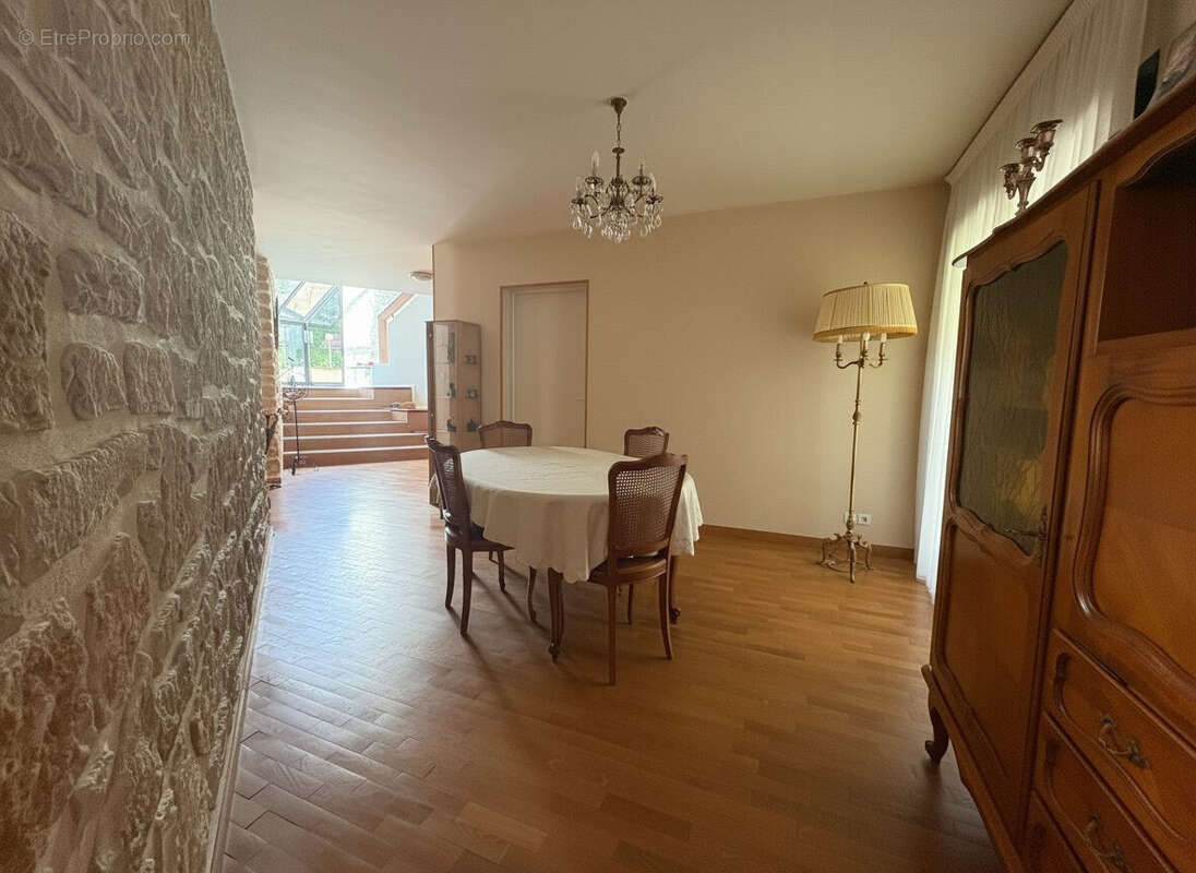 Maison 194 m² à Conches-Sur-Gondoire  - photo 8
