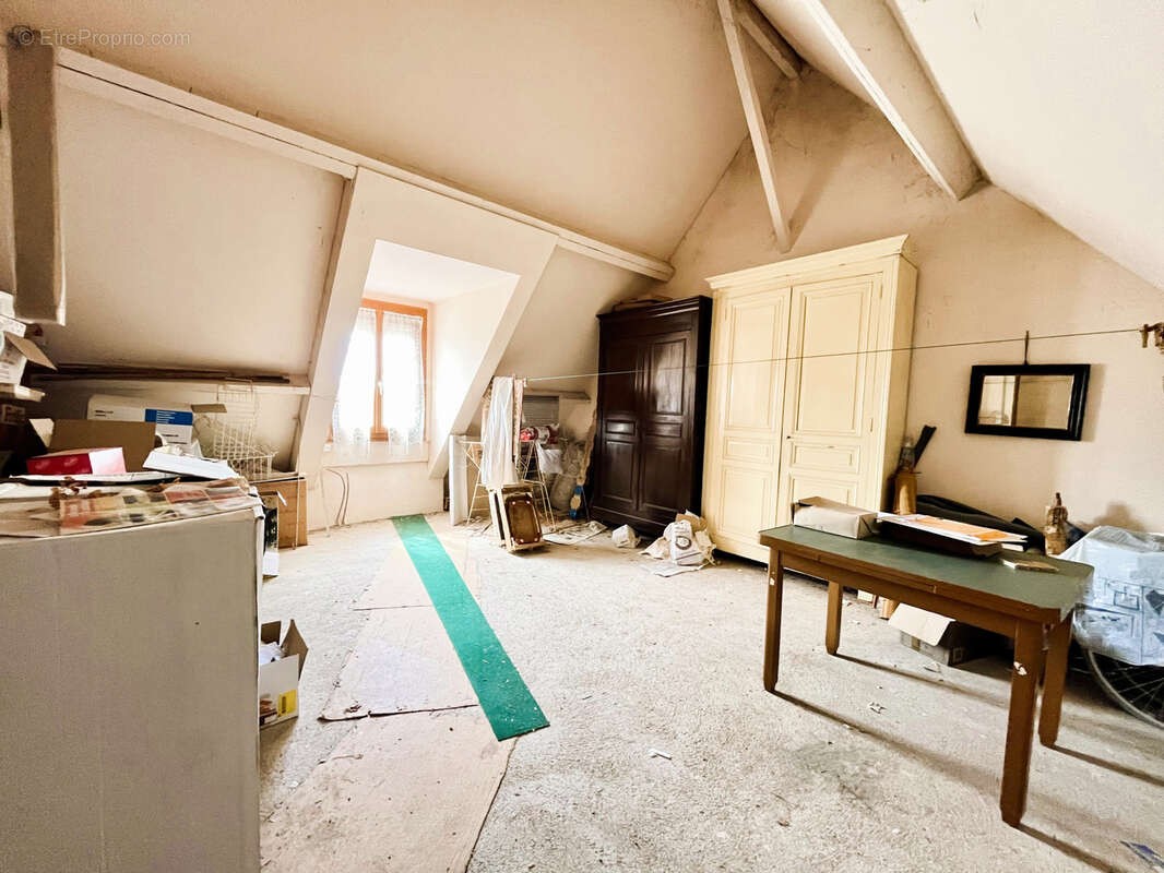 Maison à VILLERMAIN