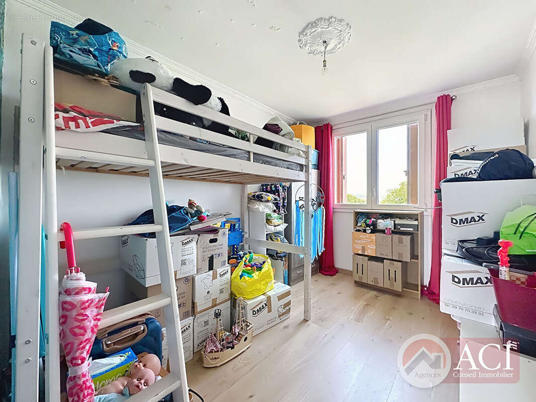 Appartement à EPINAY-SUR-SEINE