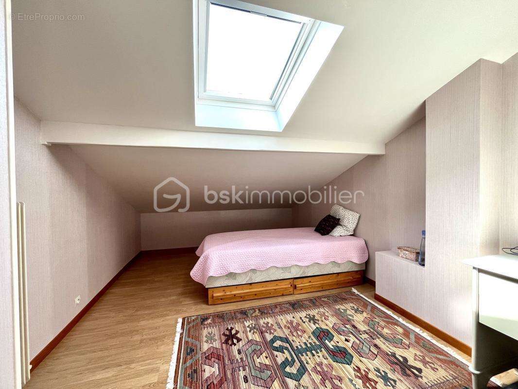 Maison à PONTAULT-COMBAULT