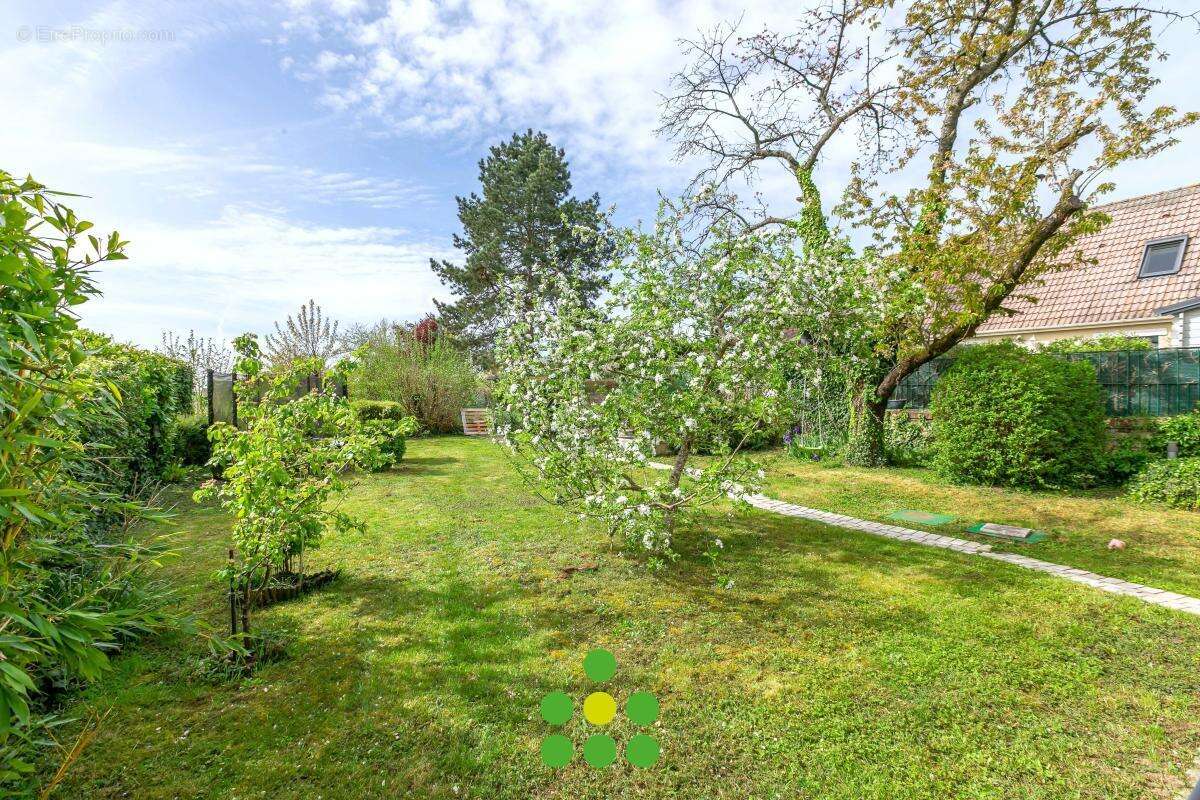 Maison à CHOISY-LA-VICTOIRE