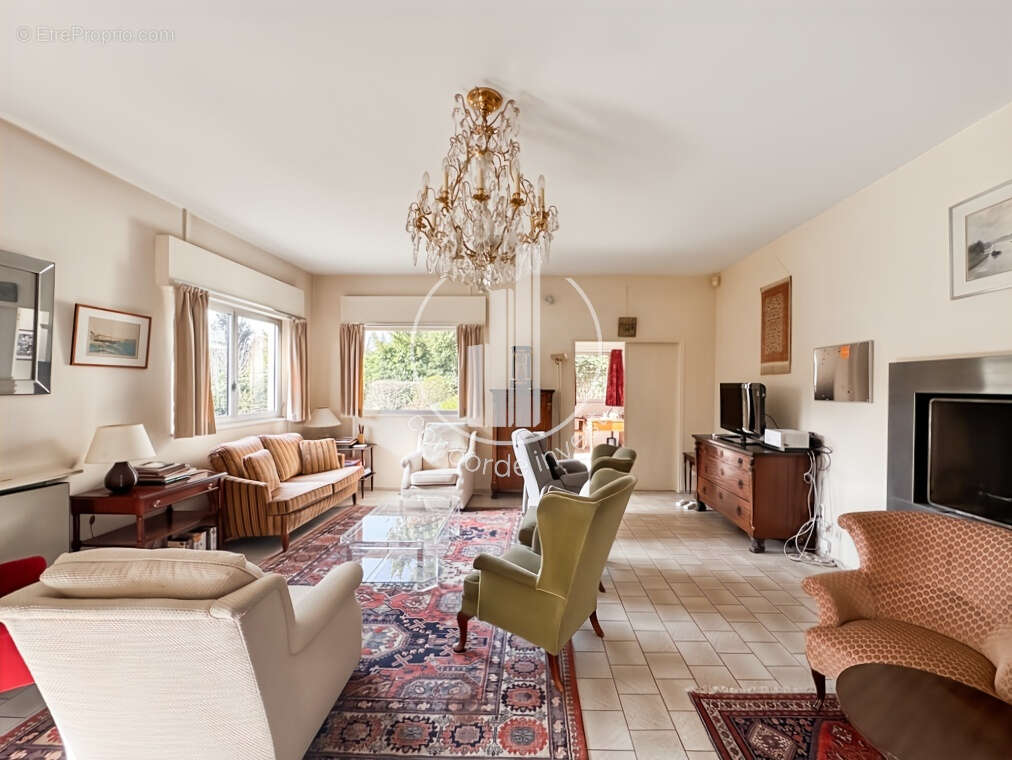 Appartement à SAINT-CLOUD