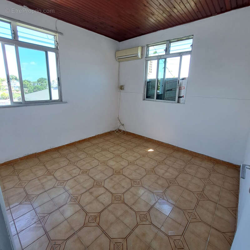 Appartement à LE GOSIER