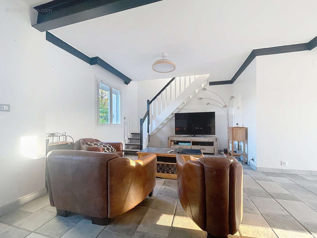 Maison à LAROQUE-DES-ALBERES