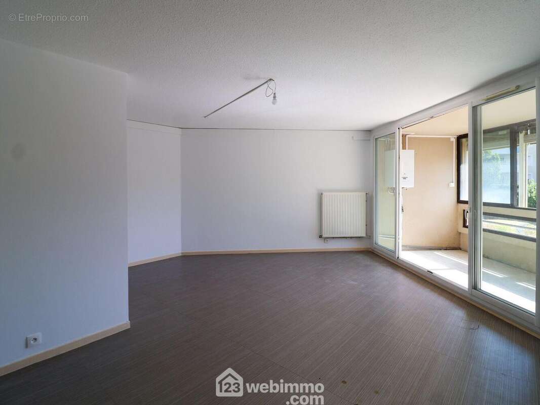 Appartement à MARSEILLE-9E