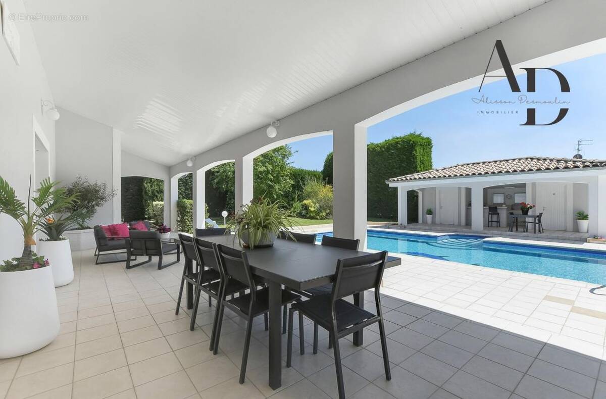 Maison à CASTELGINEST