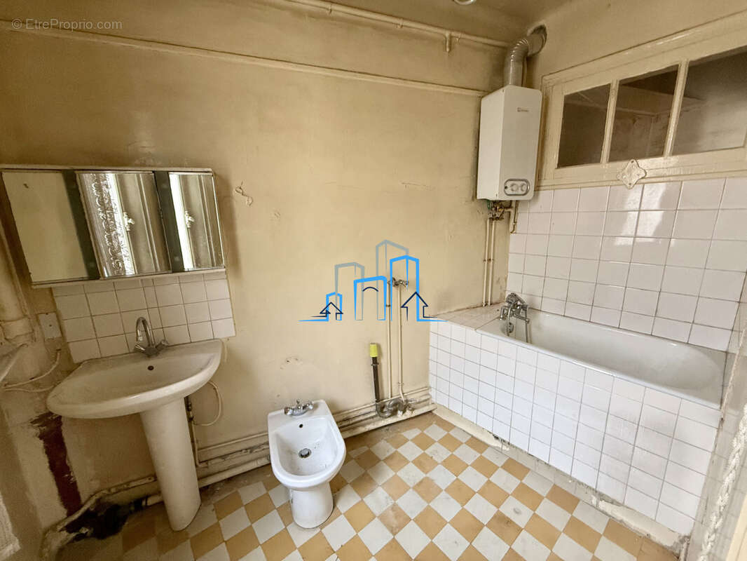Appartement 47 m² à Paris-11e  - photo 4