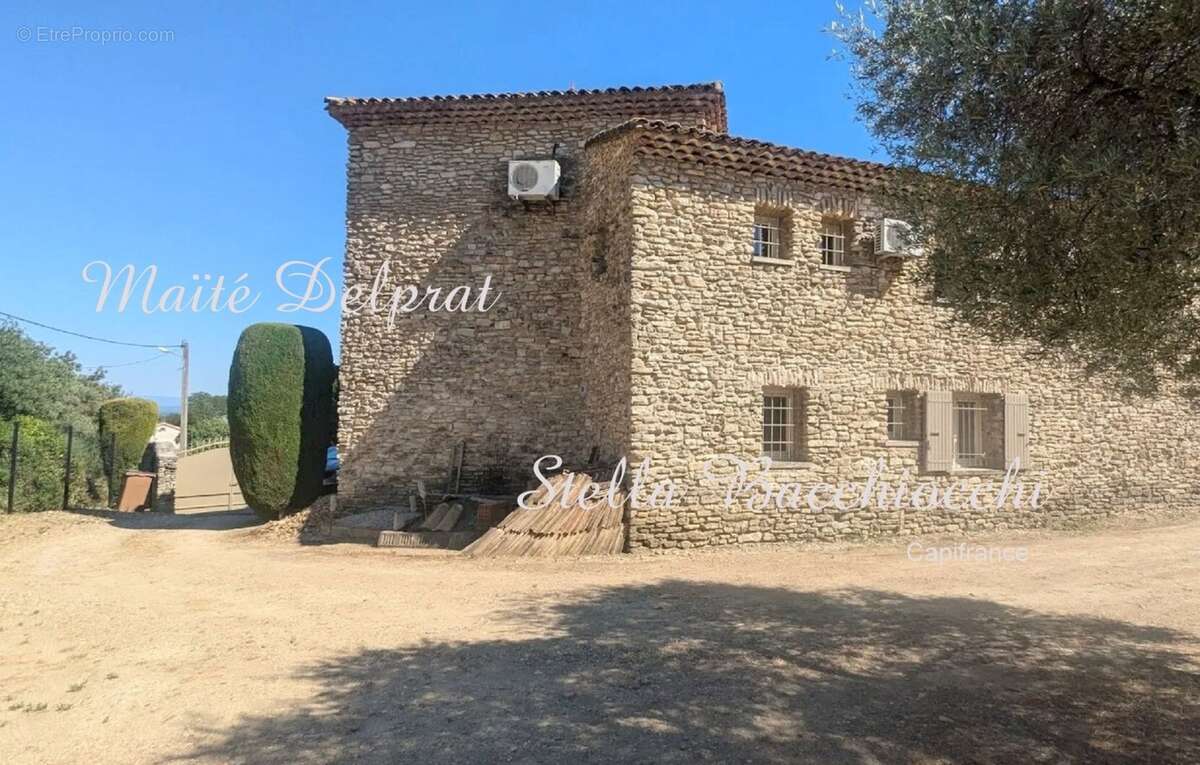 Châteauneuf-de-gadagne – propriété d’exception avec gîtes, piscine & vue panoramique (84) - photo 23