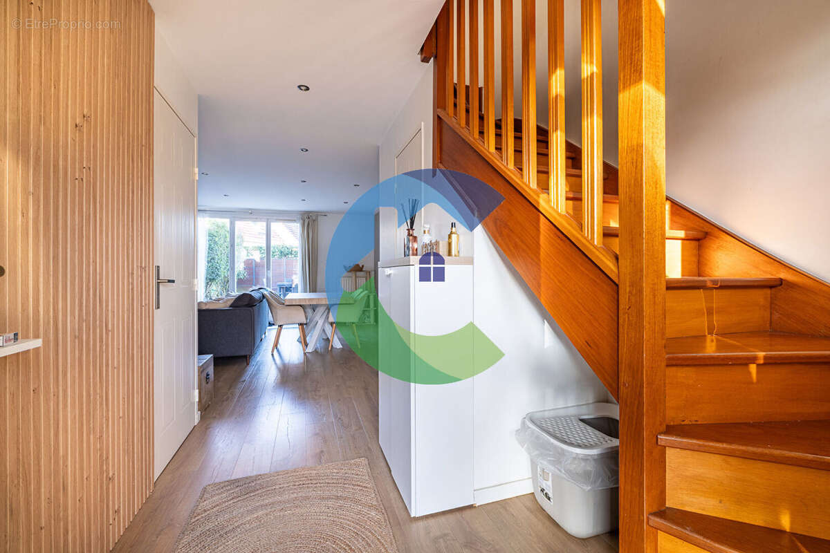 Maison à BALLAINVILLIERS