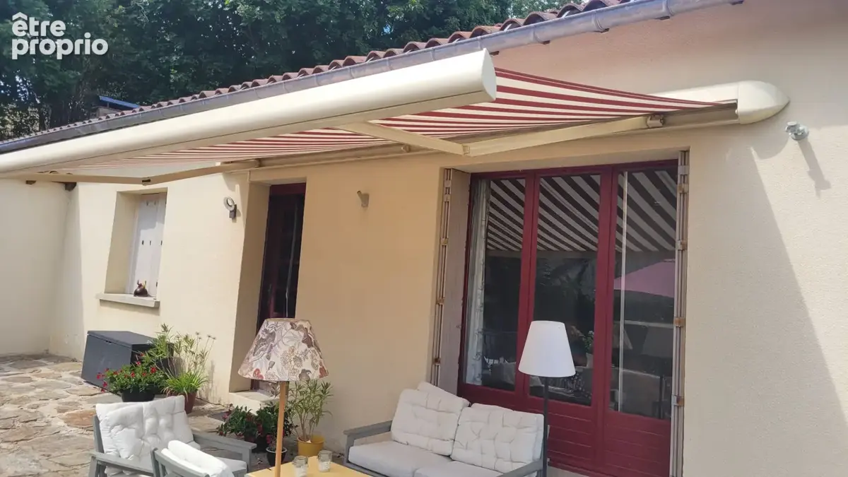 Maison à LA CHAPELLE-LAURENT