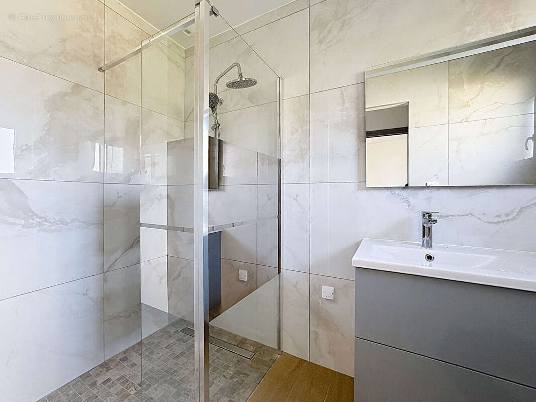 Maison à VILLEFONTAINE