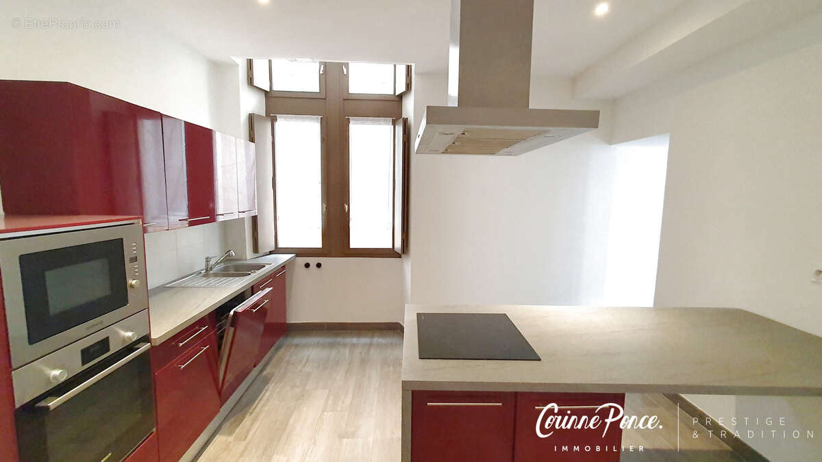 Nimes centre ecusson superbe p5 de 123 m2 avec balcon dans immeuble de charme propose par corinne ponce immobi - photo 6