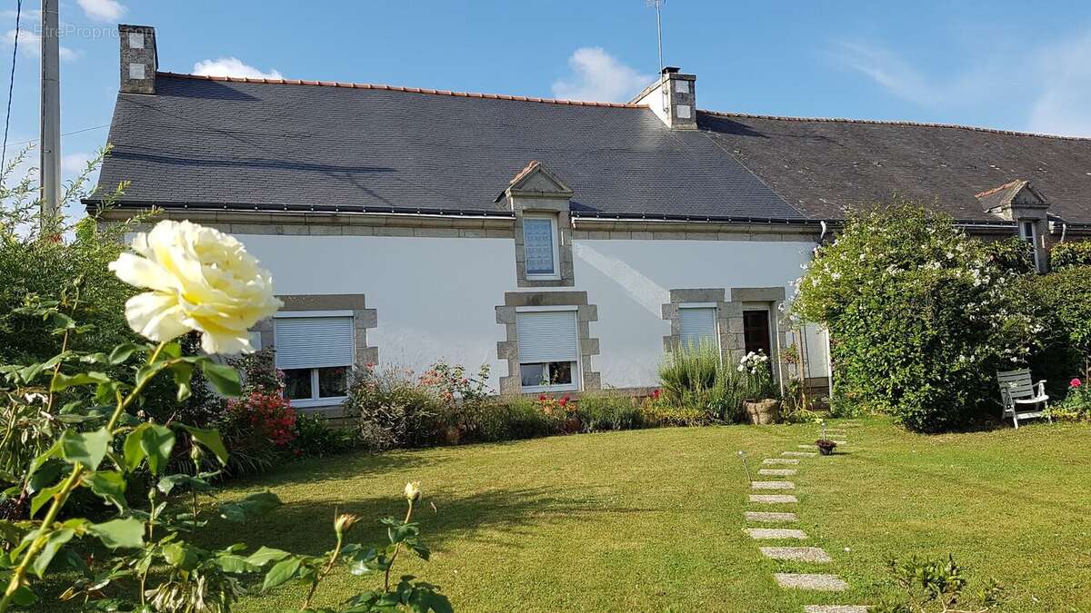 Maison à LOCMINE
