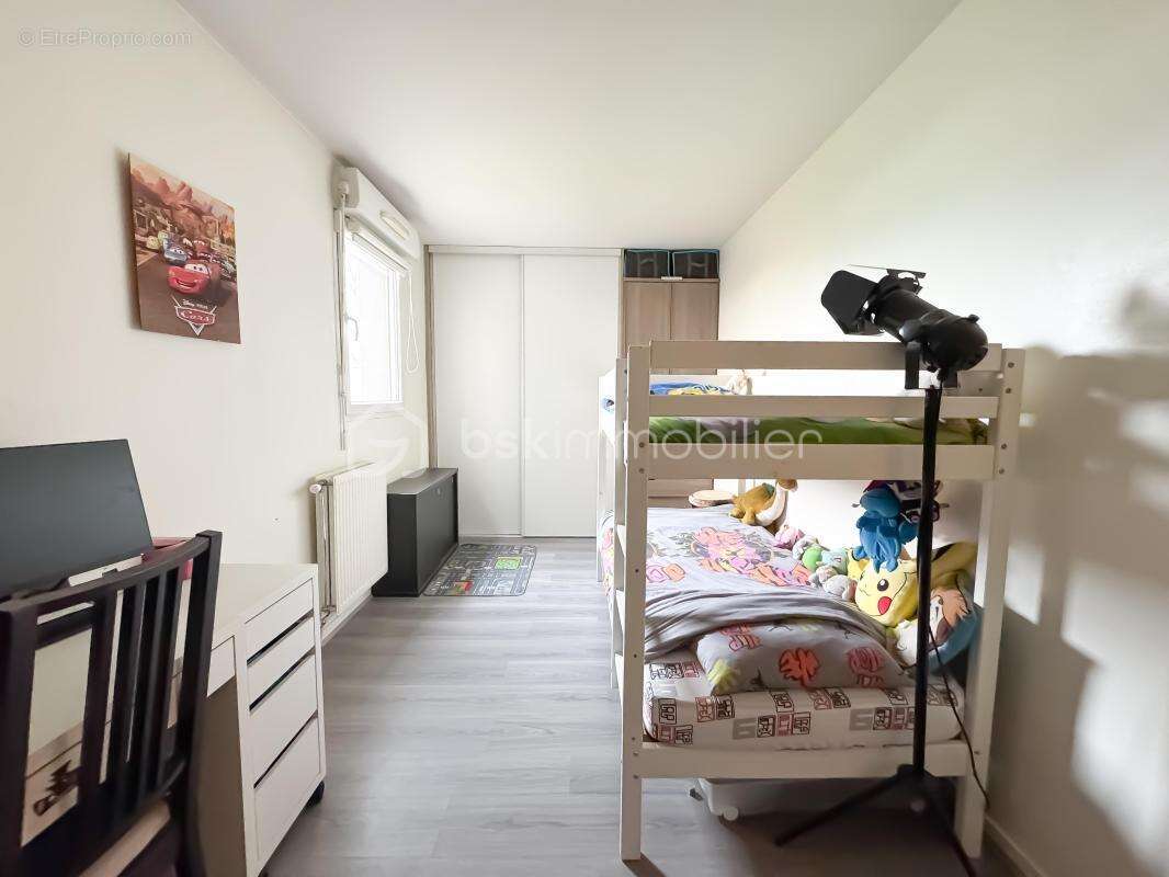 Appartement à TORCY