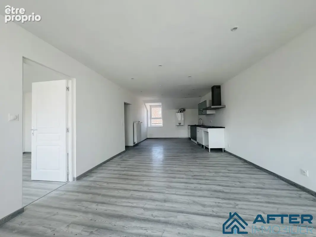 Appartement 78 m² à Thaon-Les-Vosges  - photo 2