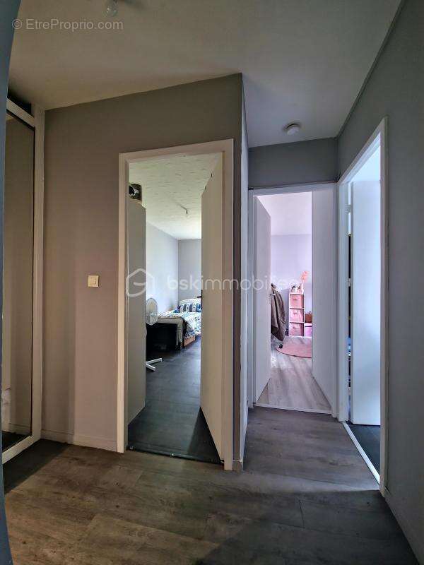 Appartement en rc de 124m² utile avec terrasse de 34m² -vue degagee- 5p lumineux et en parfait etat - photo 12