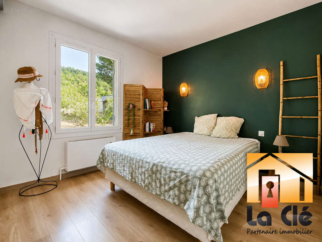 Maison 113 m² à Colayrac-Saint-Cirq  - photo 7