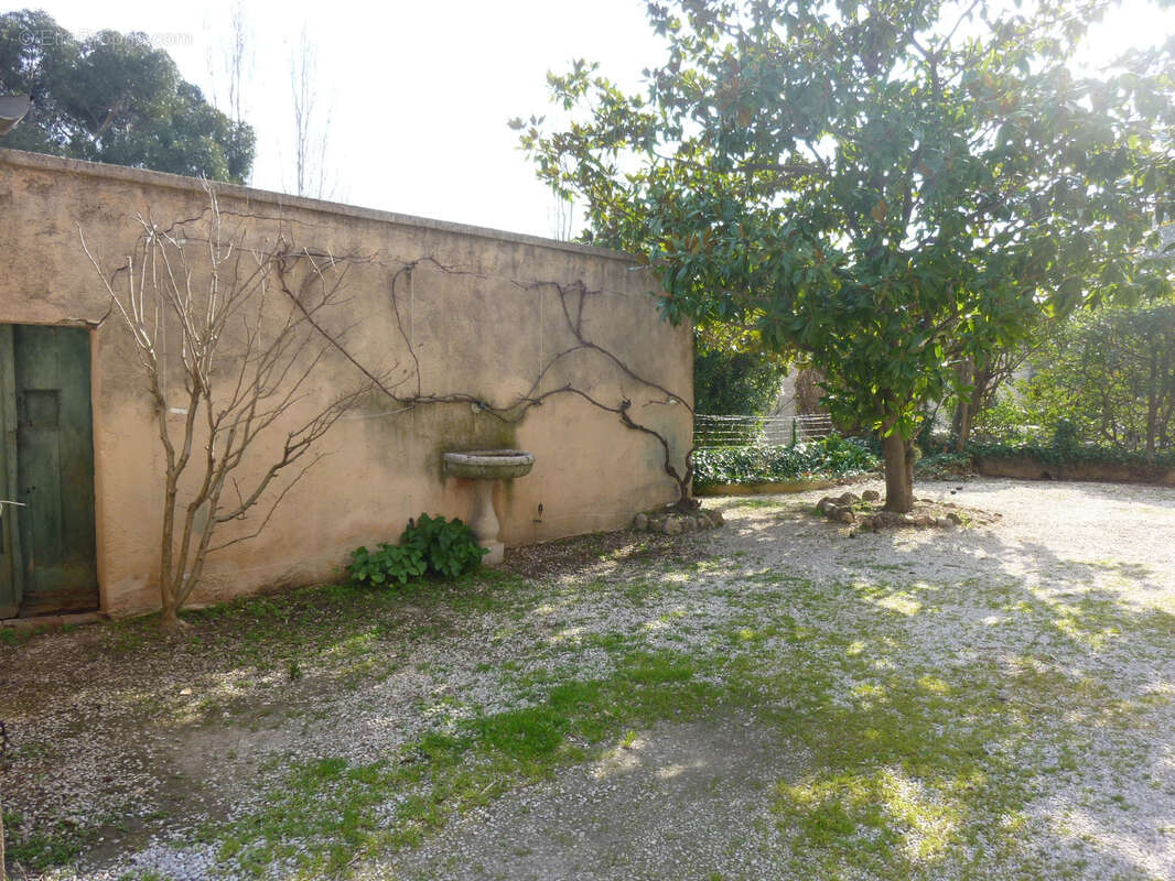Maison à SOLLIES-PONT