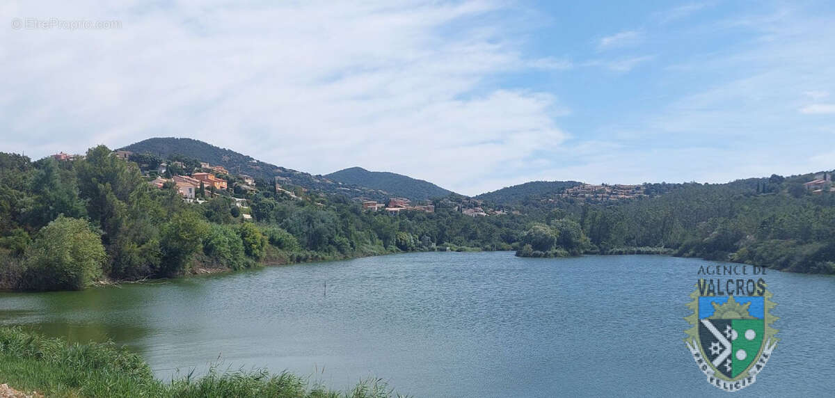 Terrain à LA LONDE-LES-MAURES
