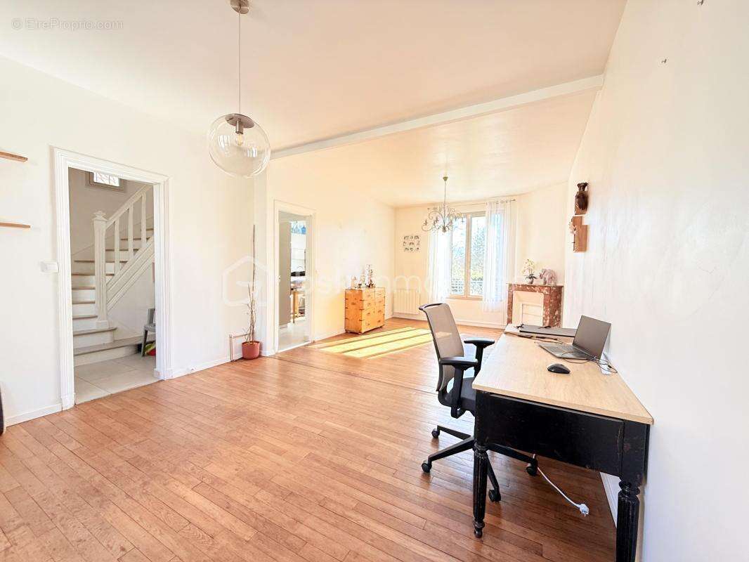 Maison à BONNEUIL-SUR-MARNE