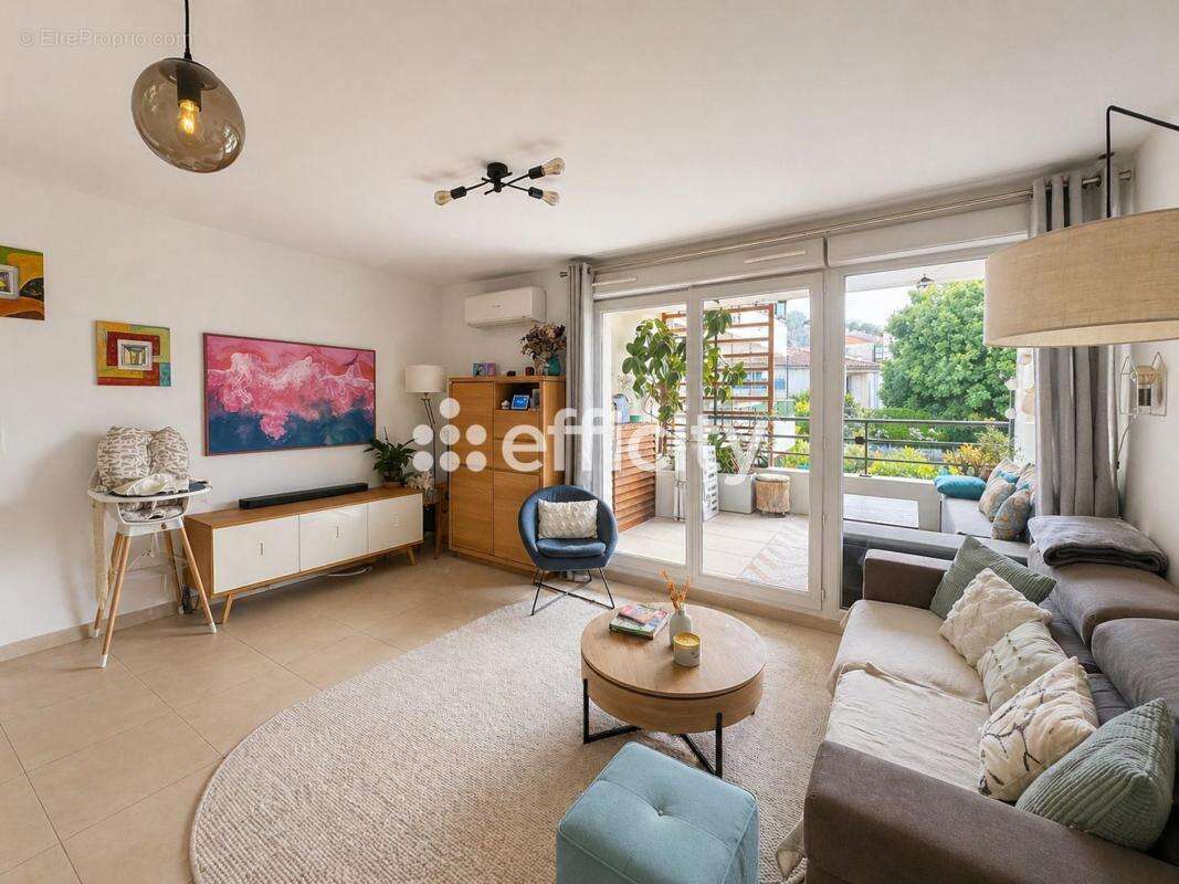 Appartement à MARSEILLE-8E