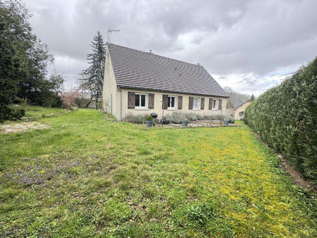 Maison à VIC-SUR-AISNE