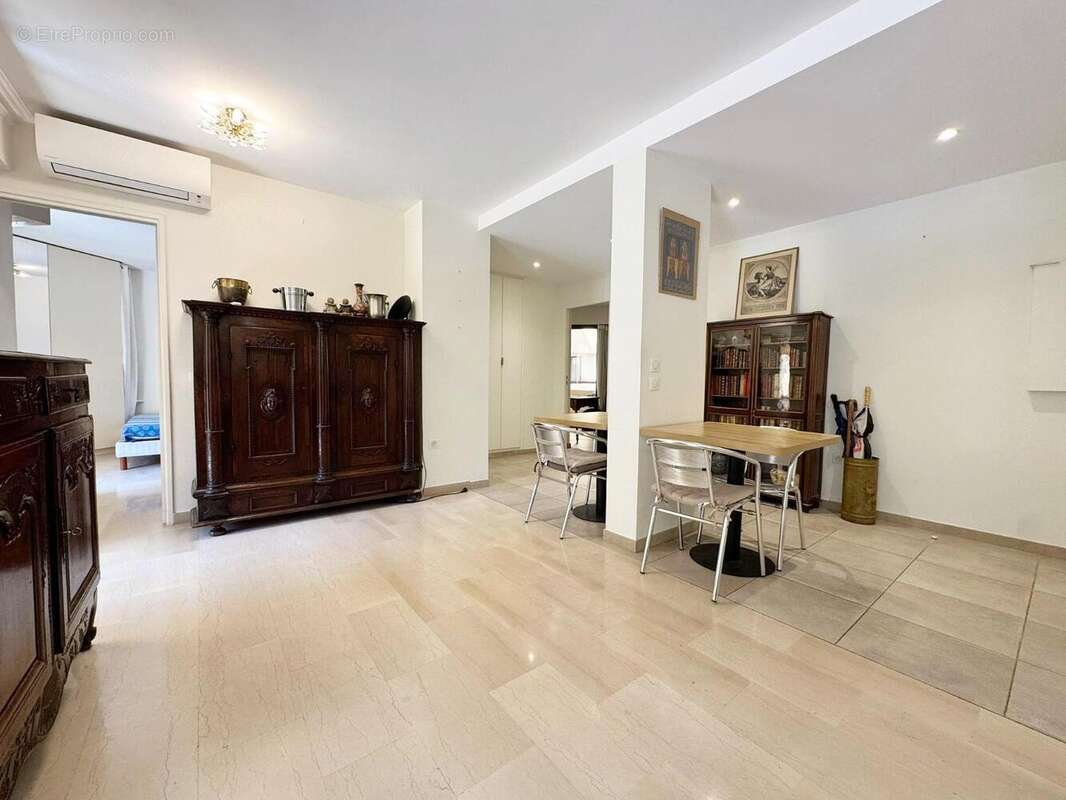   - Appartement à NICE