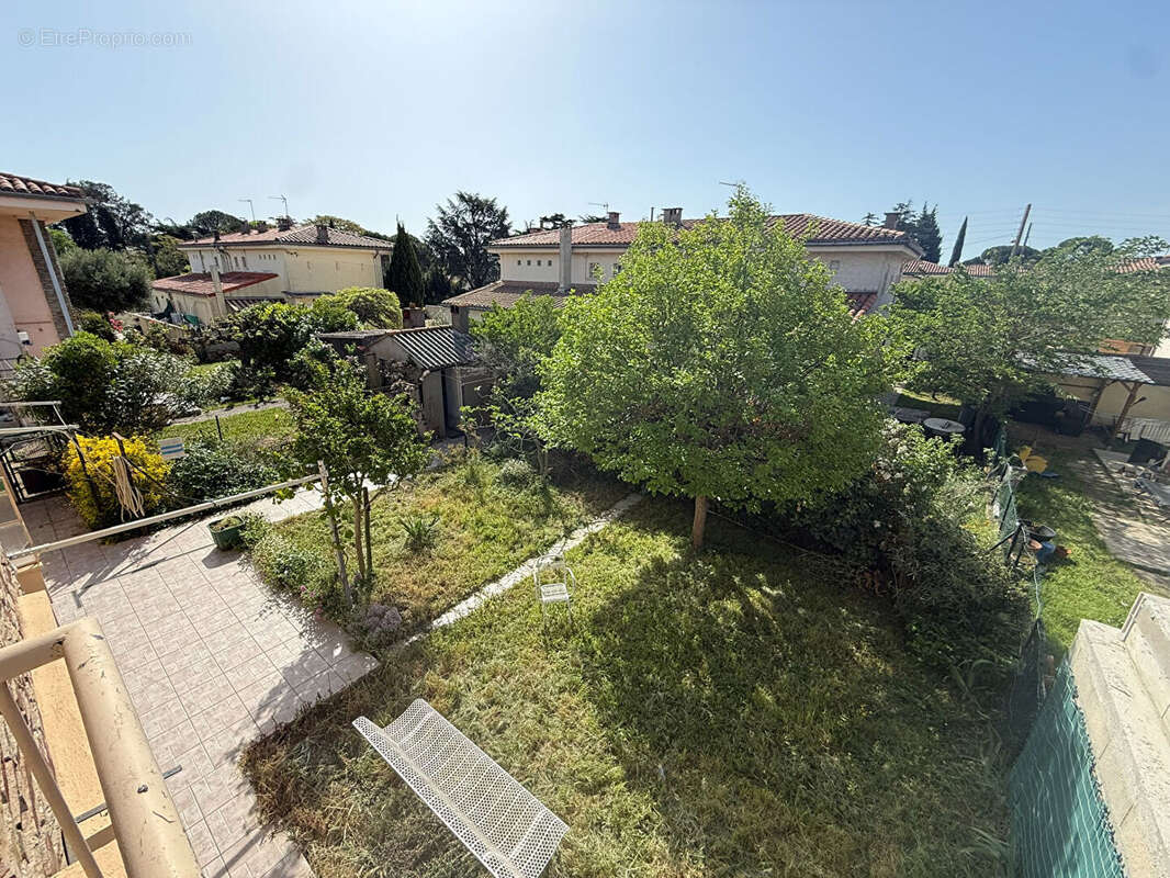 Maison familiale de 105 m² avec 4 chambres, garage motorisé et jardin à Grazailles - photo 3