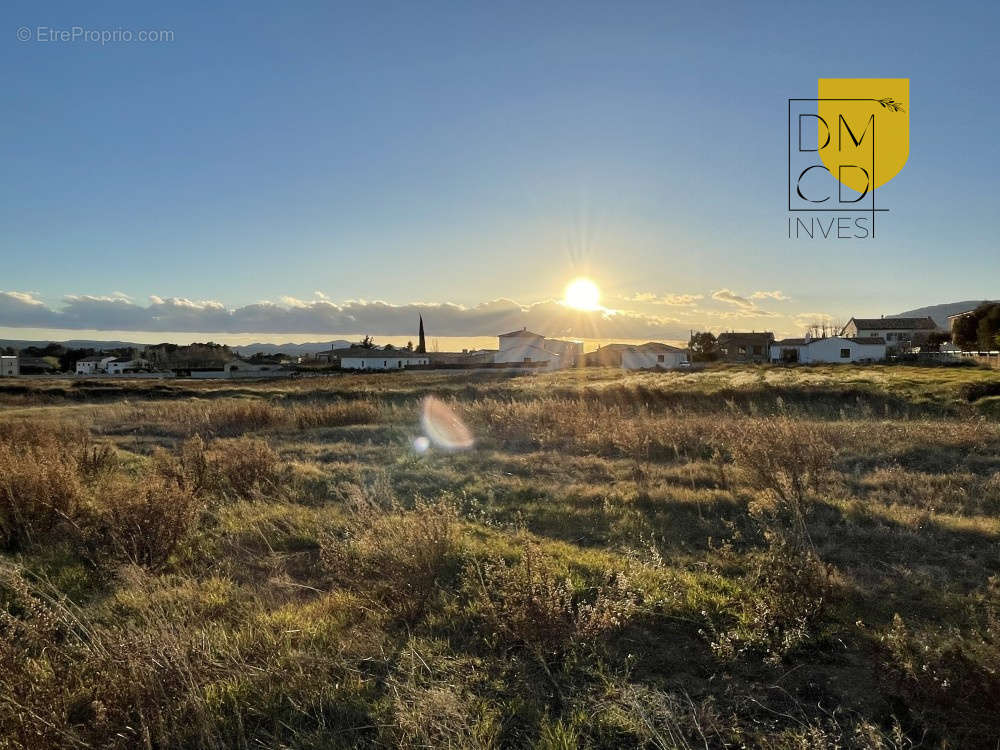 Terrain à POURRIERES