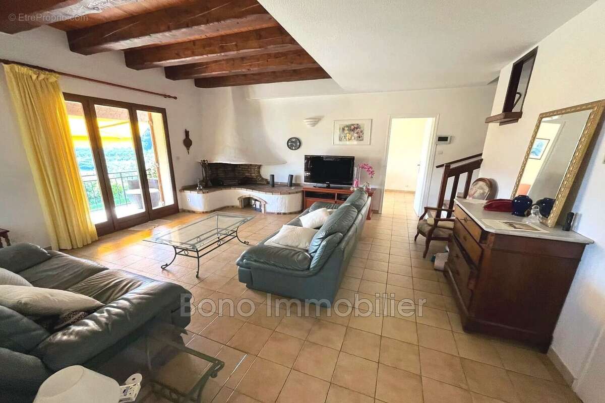 Maison à CAGNES-SUR-MER