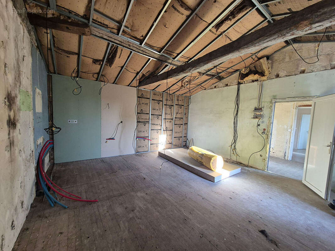 Appartement à LES BILLAUX