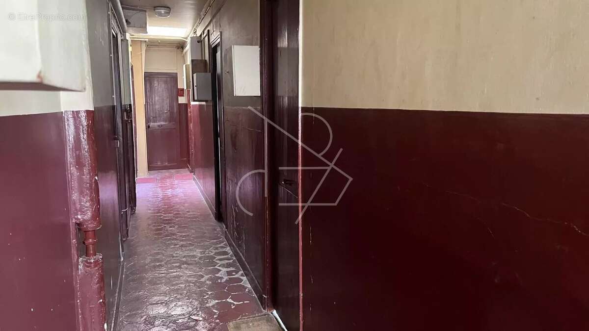 Appartement à PARIS-8E