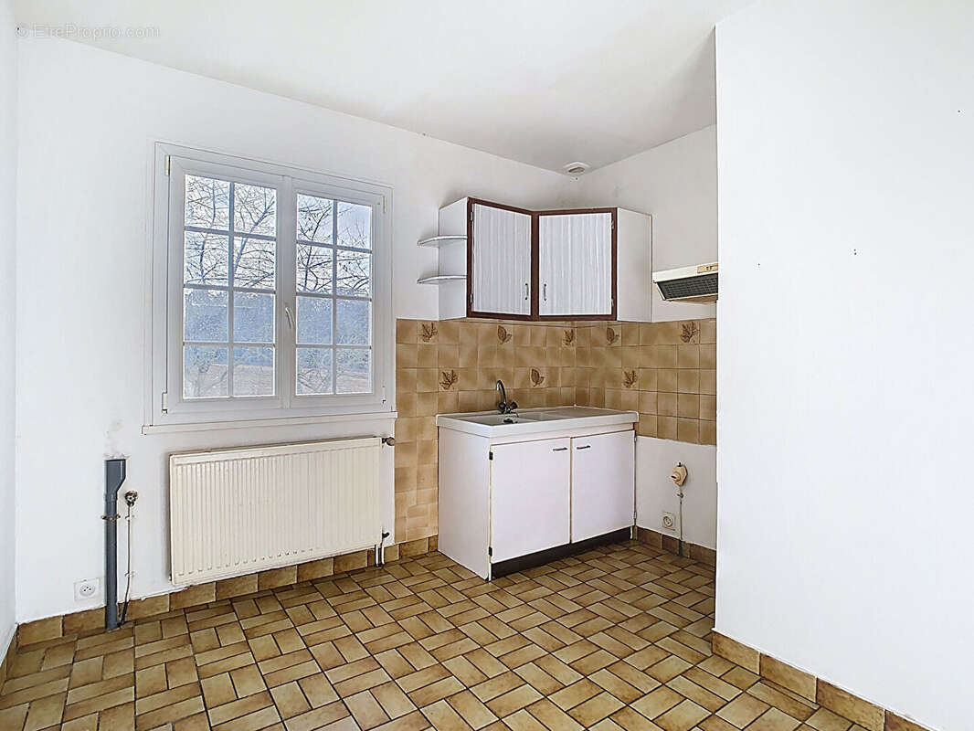 Maison à SAINT-JUNIEN