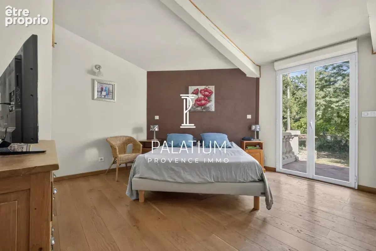 Propriété provençale de 209 m² – Environnement calme et verdoyant, Ventabren - photo 19