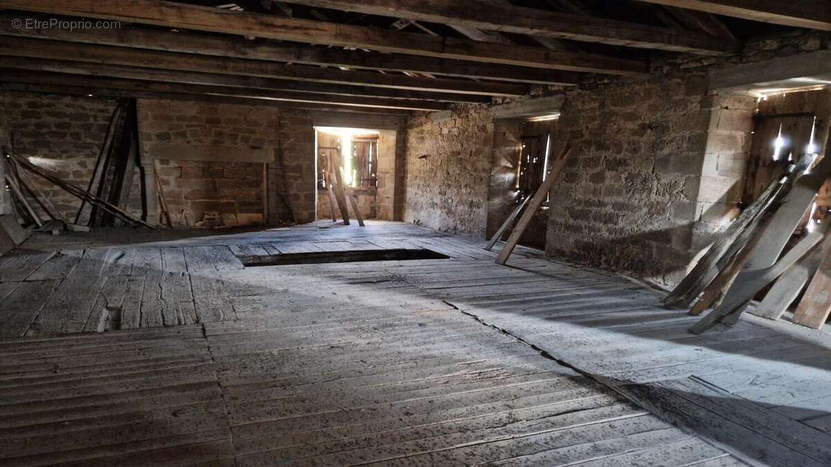 20230525161439 - Maison à FIGEAC