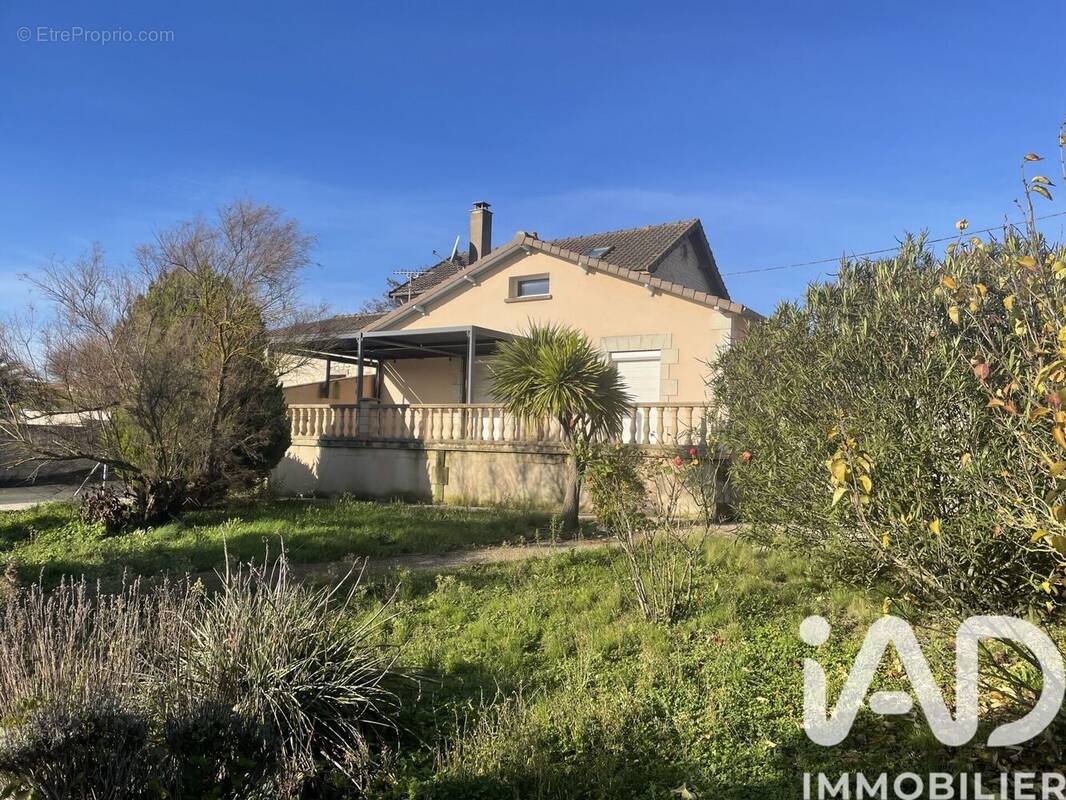 Photo 1 - Maison à JAUNAY-CLAN