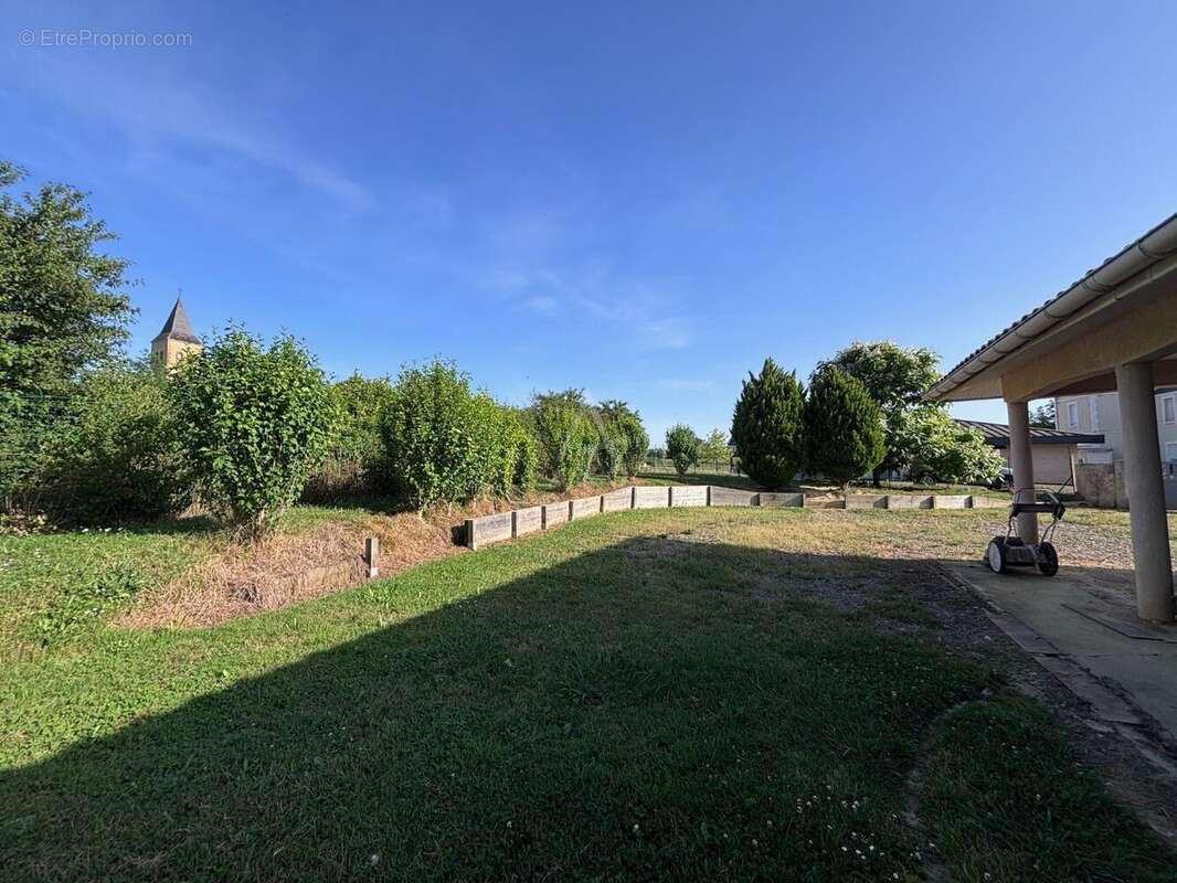 Maison familiale de plain pied de 121 m² - photo 8