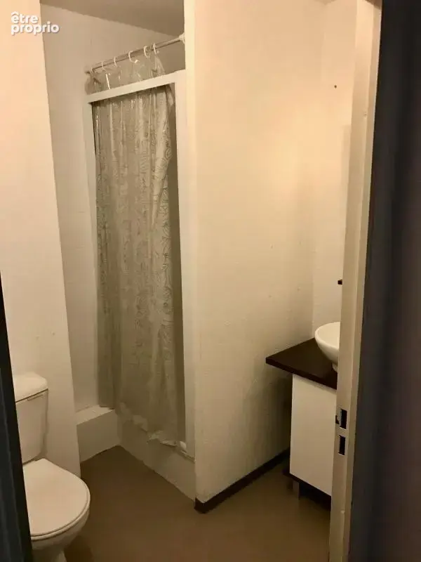 Appartement studio de 25 m2 quartier Kilmaine à TARASCON - photo 5