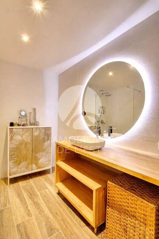 Appartement à LYON-8E