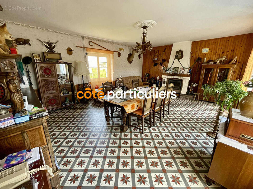 Maison à BARON-SUR-ODON