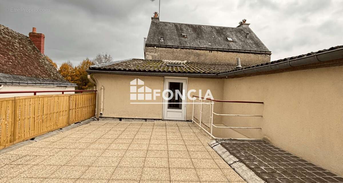 Maison à AZAY-LE-RIDEAU