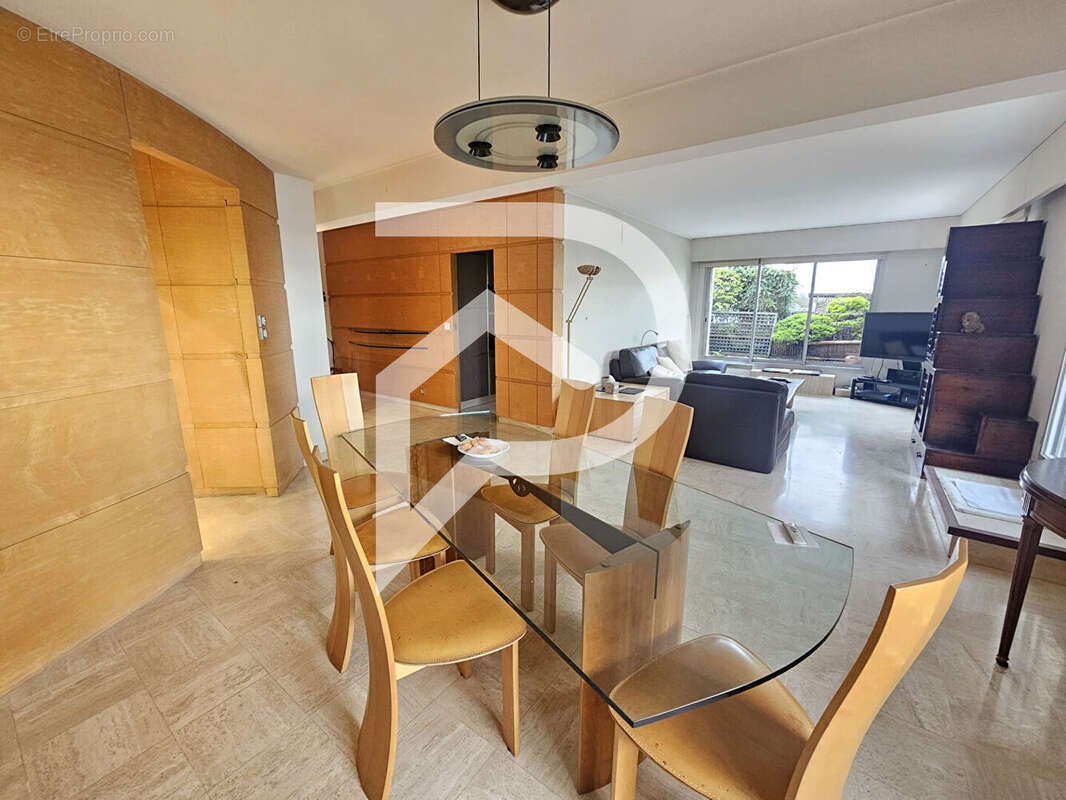 Appartement à SAINT-MAURICE